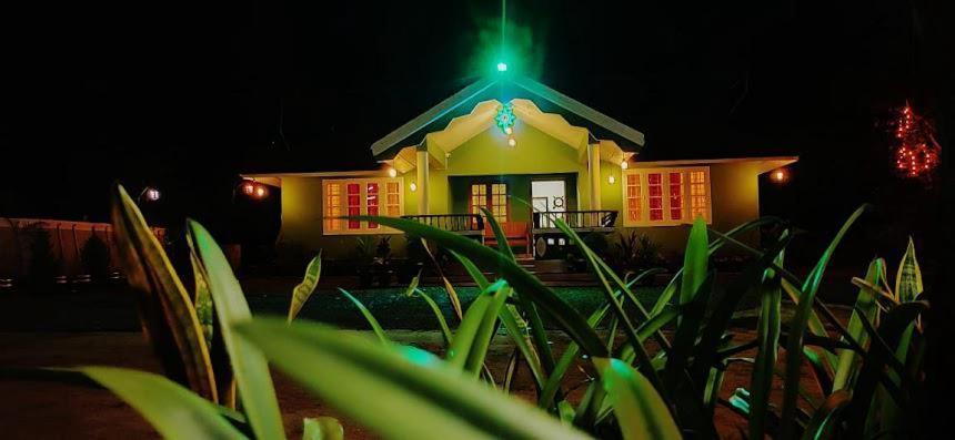 Golden Pearl Private With Pool विला